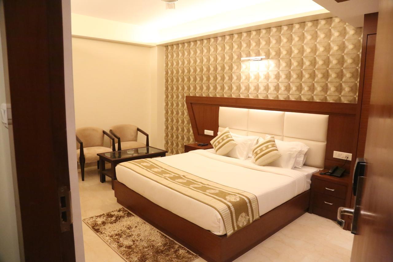 Hotel Varanasi Inn Exterior foto