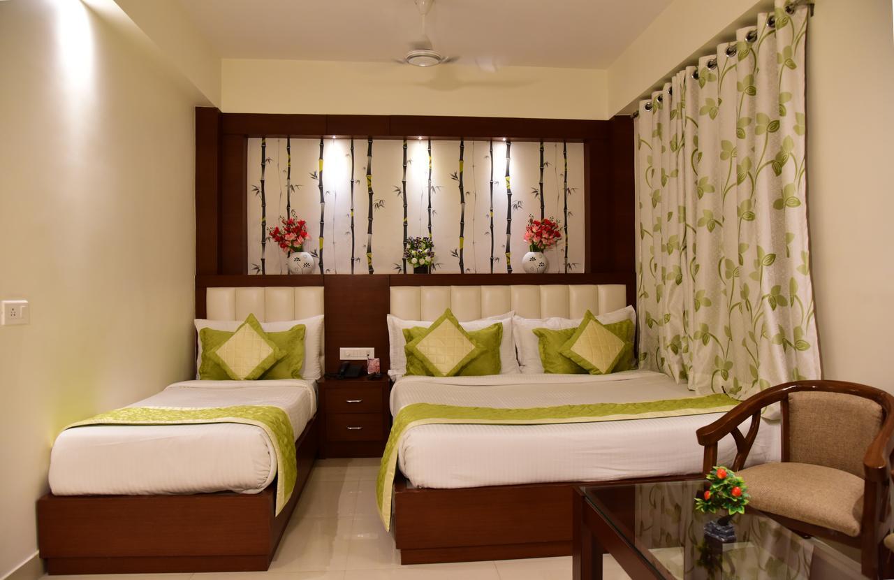 Hotel Varanasi Inn Exterior foto